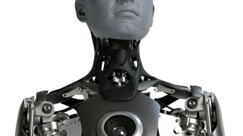 Humanoid robot representing AI agents